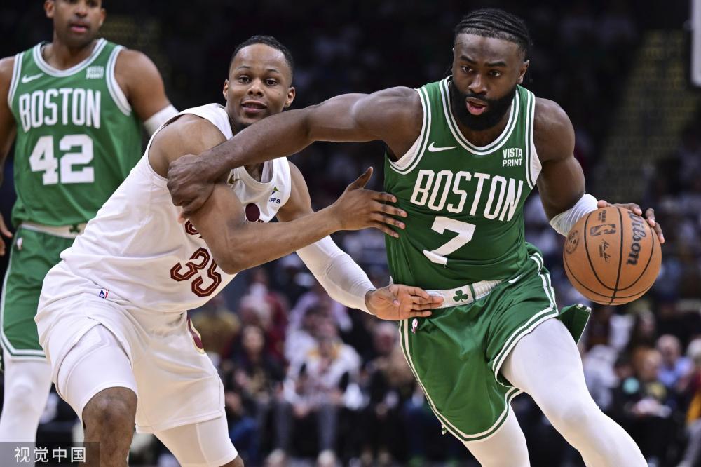 很多球迷质 很多球迷质