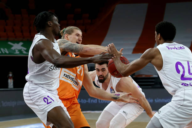 中场补强 中场补强